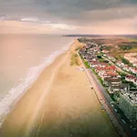 Modern Seaside Escape *