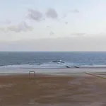 Appartement Modern Seaside Escape *