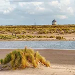 Modern Seaside Escape דירה קנוקה-הייסט