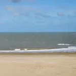 Modern Seaside Escape *