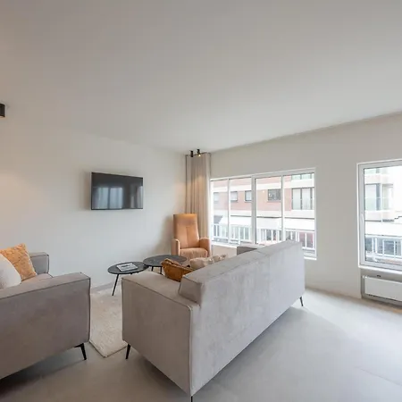 Apartment Modern With Sea Views In Heist *
