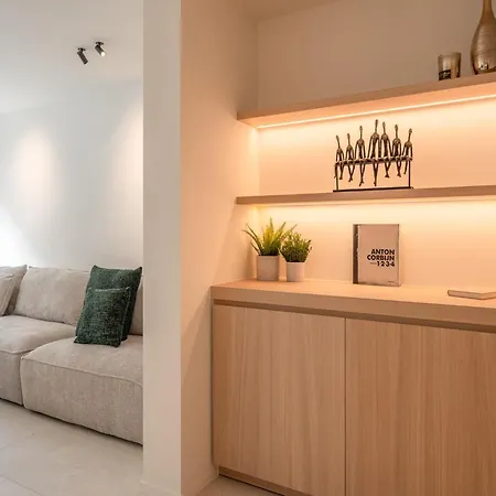 Modern Seaside Escape Appartamento